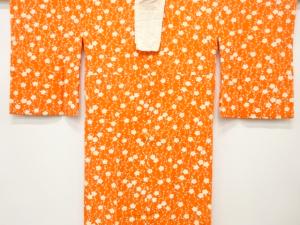 枝梅模様　長襦袢